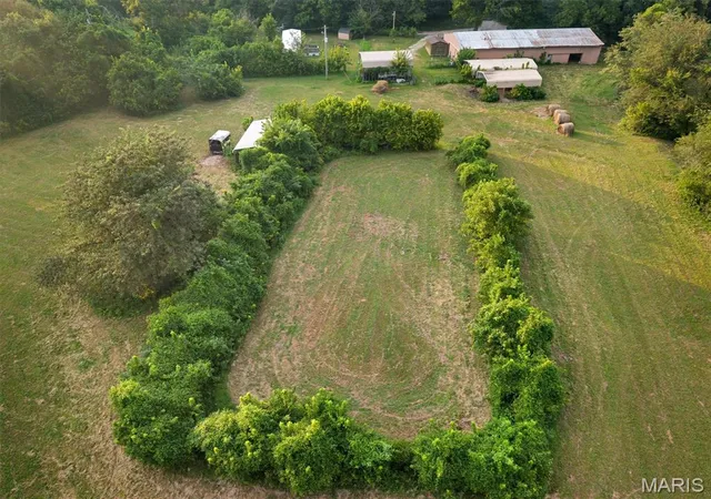 Photo 3 of Sale Pending at 6764 Brinley Rd, Dittmer, MO 63023 | MLS# MIS26058263 | Listing updated on 2026-09-19