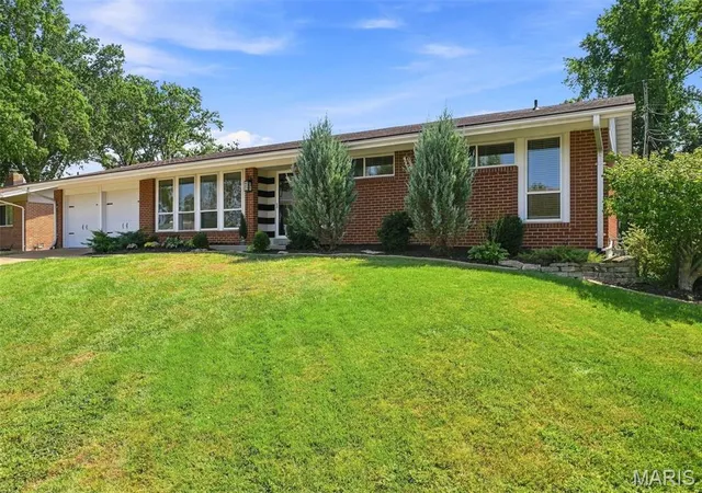 Photo 1 of Single family home for sale at 2830 Flintwood Dr, Saint Louis, MO 63129 | MLS# MIS26058273 | Listing updated on 2026-09-22