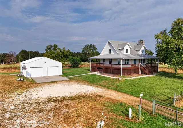 Photo 3 of Single family home for sale at 10700 State Hwy 38, Elkland, MO 65644 | MLS# MIS26058300 | Listing updated on 2026-10-20