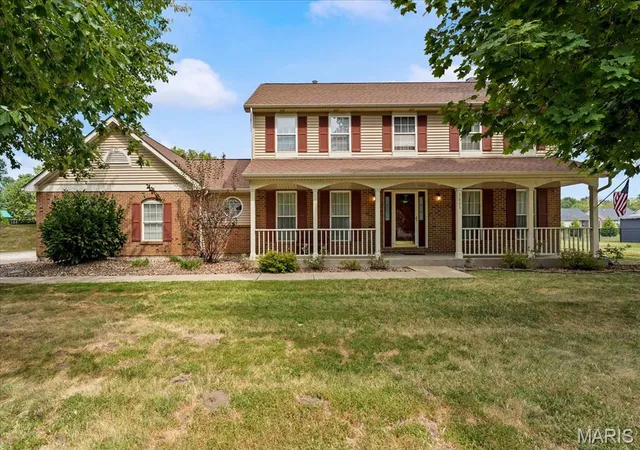 Photo 1 of Single family home for sale at 1895 Cedarwood Trl, Belleville, IL 62226 | MLS# MIS26058304 | Listing updated on 2026-10-16