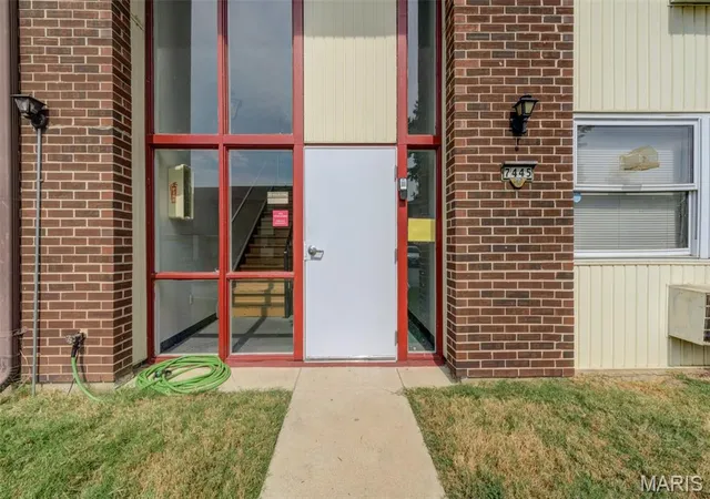 Photo 3 of Sale Pending at 7445 Hazelcrest Dr #G, Hazelwood, MO 63042 | MLS# MIS26058313 | Listing updated on 2026-10-06