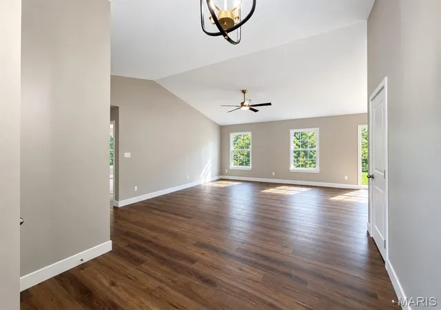 Photo 4 of Single family home for sale at 410 Darcie Dr, Bonne Terre, MO 63628 | MLS# MIS26058322 | Listing updated on 2026-10-02