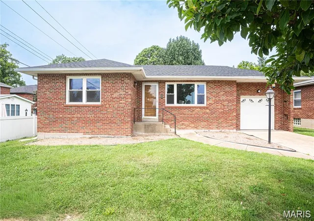 Photo 3 of Single family home for sale at 5479 Clifton Ave, Saint Louis, MO 63109 | MLS# MIS26058328 | Listing updated on 2026-10-13