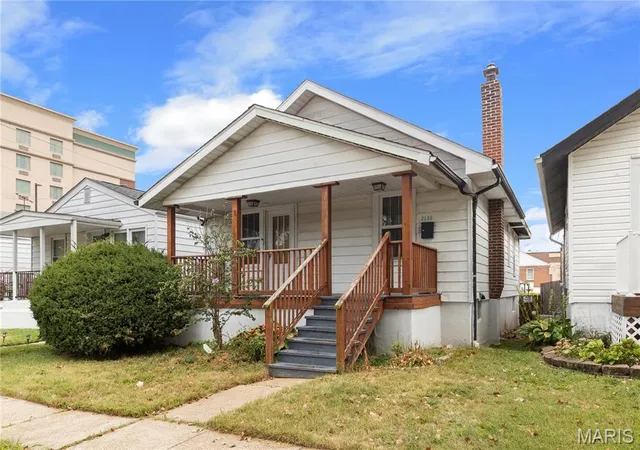 Photo 2 of Single family home for sale at 2136 Esther Ave, Saint Louis, MO 63139 | MLS# MIS26058333 | Listing updated on 2026-10-19
