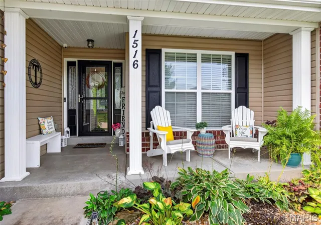 Photo 3 of Single family home for sale at 1516 Wainscott Dr, O Fallon, MO 63366 | MLS# MIS26058342 | Listing updated on 2026-10-04