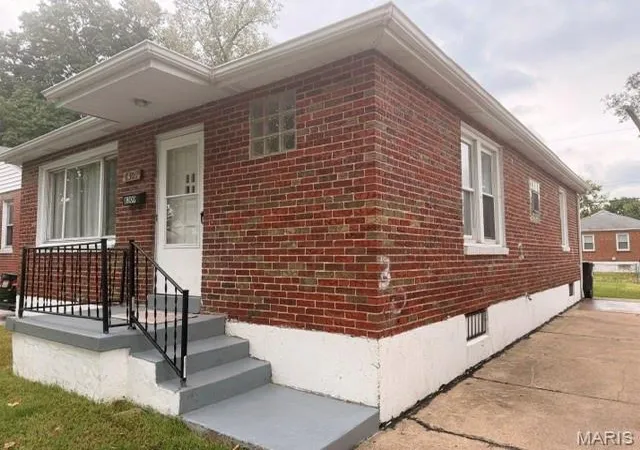 Photo 2 of Single family home for sale at 8309 Orchard Ave, Saint Louis, MO 63132 | MLS# MIS26058347 | Listing updated on 2026-09-23
