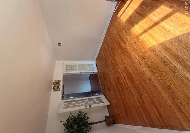 Photo 4 of Single family home for sale at 8309 Orchard Ave, Saint Louis, MO 63132 | MLS# MIS26058347 | Listing updated on 2026-09-23