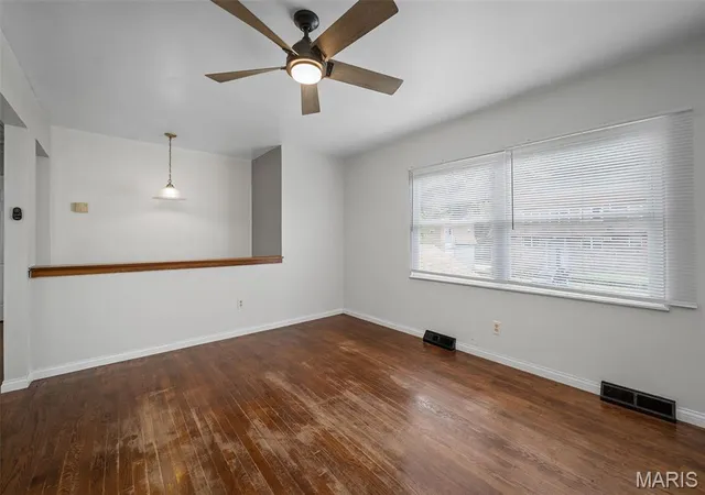 Photo 4 of Single family home for sale at 2119 Linnus Dr, High Ridge, MO 63049 | MLS# MIS26058353 | Listing updated on 2026-09-13