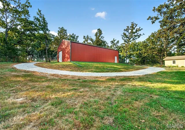 Photo 3 of Single family home for sale at 18095 County Rd 4160, Saint James, MO 65559 | MLS# MIS26058363 | Listing updated on 2026-09-21