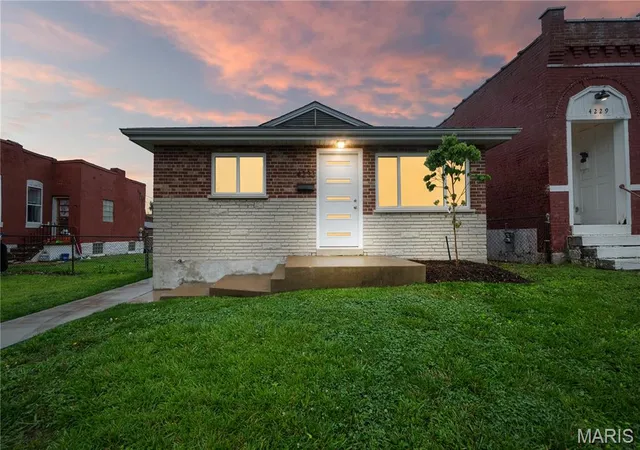 Photo 1 of Single family home for sale at 4233 Delor St, Saint Louis, MO 63116 | MLS# MIS26058403 | Listing updated on 2026-09-21