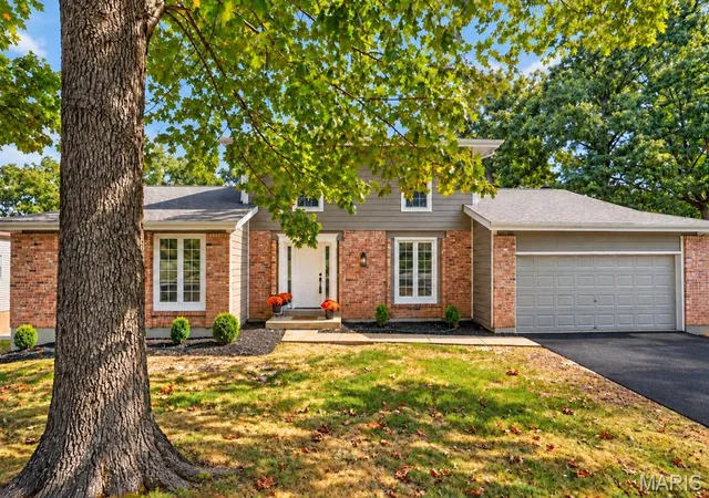 Single family home for sale at 1674 Old Baxter Rd, Chesterfield, MO 63017 | MLS# MIS26058409