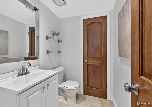 Photo 3 of Single family home for sale at 113 Christine Cay Ct, Saint Charles, MO 63304 | MLS# MIS26058436 | Listing updated on 2026-10-05