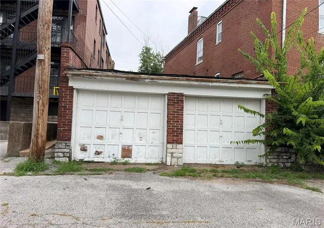 Photo 25 of Multi family home for sale at 6704 Clayton Ave, Saint Louis, MO 63139 | MLS# MIS26058437 | Listing updated on 2026-09-13