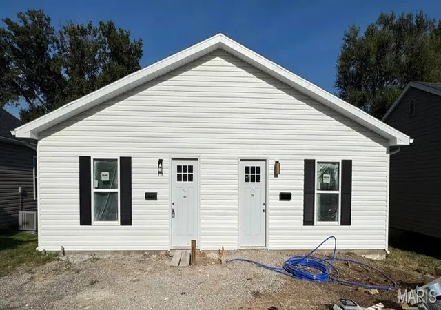 Photo 1 of Multi family home for sale at 1410 N Clark St, Mexico, MO 65265 | MLS# MIS26058445 | Listing updated on 2026-10-15
