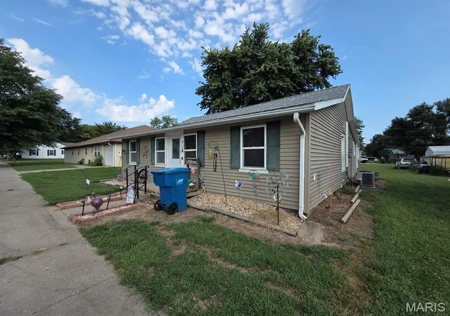 Photo 2 of Single family home for sale at 410 Grant St, Canton, MO 63435 | MLS# MIS26058451 | Listing updated on 2026-09-24