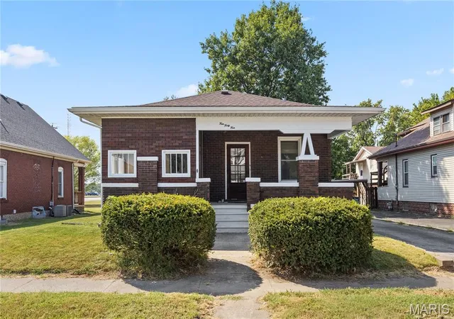 Photo 1 of Sale Pending at 444 E Ferguson Ave, Wood River, IL 62095 | MLS# MIS26058456 | Listing updated on 2026-09-19