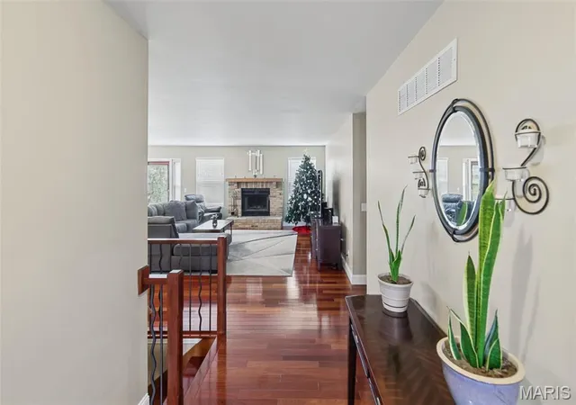 Photo 4 of Single family home for sale at 203 Kenrick Dr, Columbia, IL 62236 | MLS# MIS26058468 | Listing updated on 2026-10-10