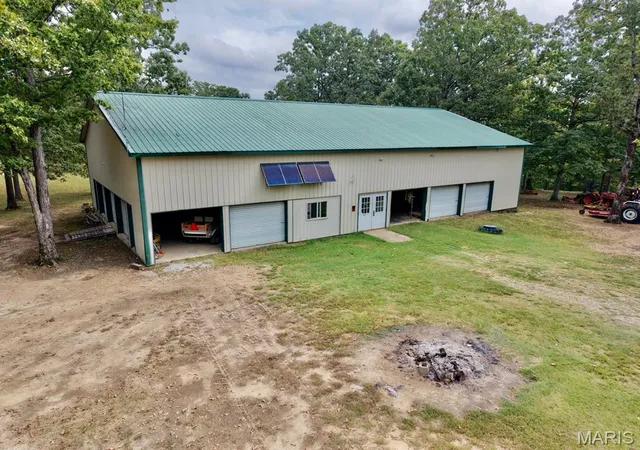 Photo 4 of House for sale at 4358-4370 Wayne 403, Greenville, MO 63944 | MLS# MIS26058470 | Listing updated on 2026-09-23