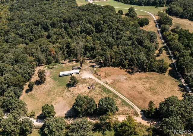 Photo 1 of Manufactured home for sale at 650 County Rd 807, Linn, MO 65051 | MLS# MIS26058472 | Listing updated on 2026-10-06