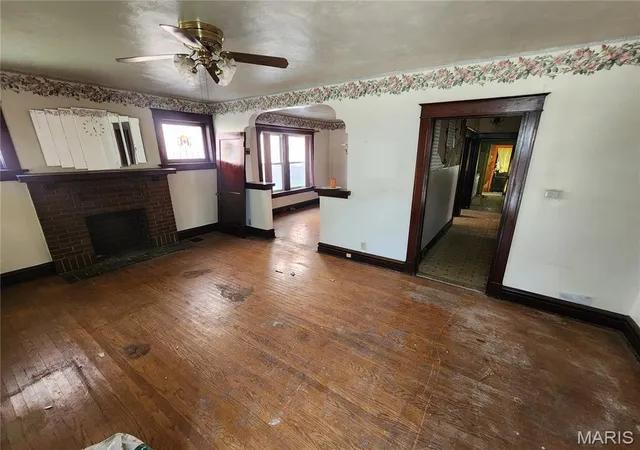 Photo 2 of Multi family home for sale at 4048 Shreve Ave, Saint Louis, MO 63115 | MLS# MIS26058495 | Listing updated on 2026-10-12