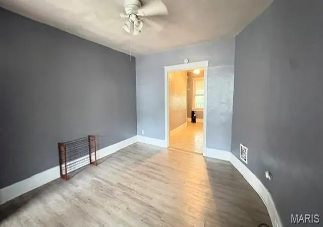 Photo 2 of Sale Pending at 4833 Hannover Ave, Saint Louis, MO 63123 | MLS# MIS26058519 | Listing updated on 2026-09-22