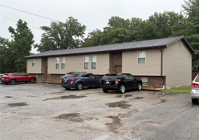 Photo 1 of Multi family home for sale at 20 22 Carol Dr, Collinsville, IL 62234 | MLS# MIS26058523 | Listing updated on 2026-09-24