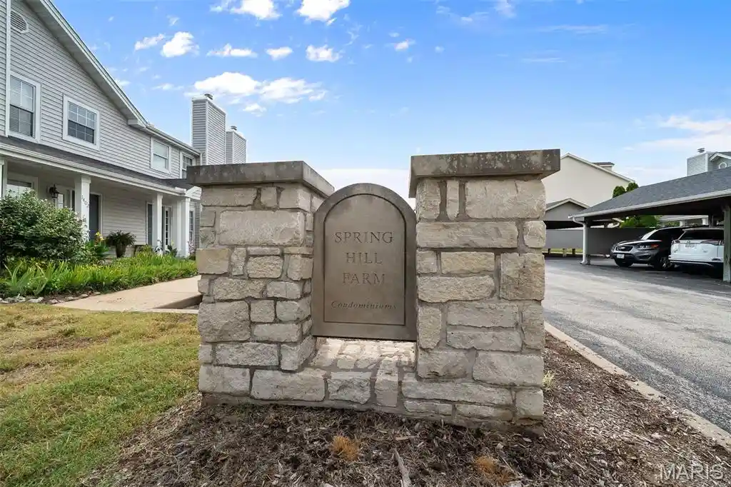 Listing Photo 33 - Condo for sale in 1508 Whispering Creek Dr located at 1508 Whispering Creek Dr, Ballwin, MO 63021 - Unit 1508 Whispering Crk Dr
