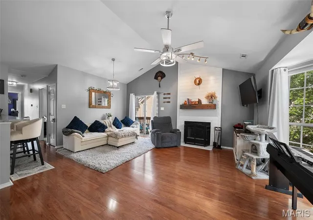 Listing Photo 4 - Condo for sale in building located at 1508 Whispering Creek Dr, Ballwin, MO 63021 - Unit #C