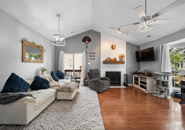Listing Photo 5 - Condo for sale in building located at 1508 Whispering Creek Dr, Ballwin, MO 63021 - Unit #C