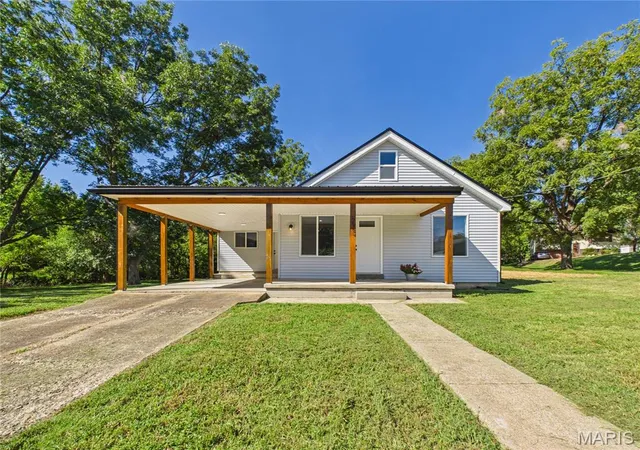 Single family home for sale at 237 Kies Ave, Jackson, MO 63755 | MLS# MIS26058549