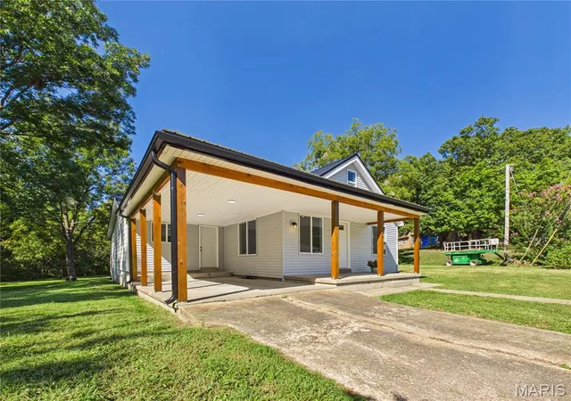 Photo 1 of Single family home for sale at 237 Kies Ave, Jackson, MO 63755 | MLS# MIS26058549 | Listing updated on 2026-09-20