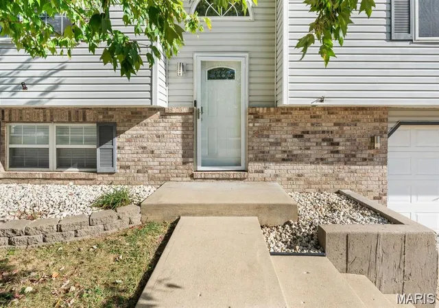 Photo 2 of Single family home for sale at 17 Arbor Springs, Troy, IL 62294 | MLS# MIS26058554 | Listing updated on 2026-10-23