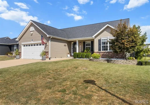 Photo 1 of Single family home for sale at 2919 Glaize Crk Dr, Imperial, MO 63052 | MLS# MIS26058566 | Listing updated on 2026-09-20
