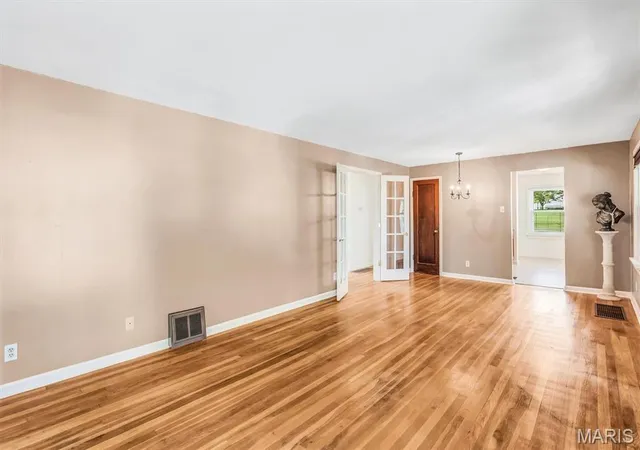 Photo 3 of Single family home for sale at 836 Evans Ave, Saint Louis, MO 63122 | MLS# MIS26058569 | Listing updated on 2026-09-22