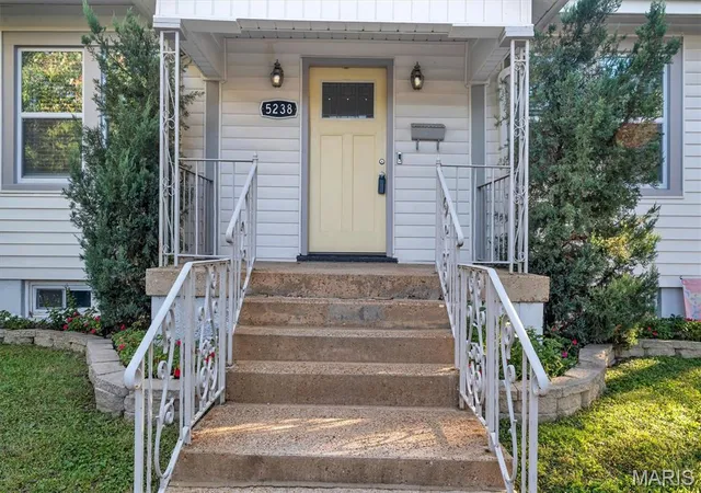 Photo 2 of Single family home for sale at 5238 Schollmeyer Ave, Saint Louis, MO 63109 | MLS# MIS26058611 | Listing updated on 2026-10-08
