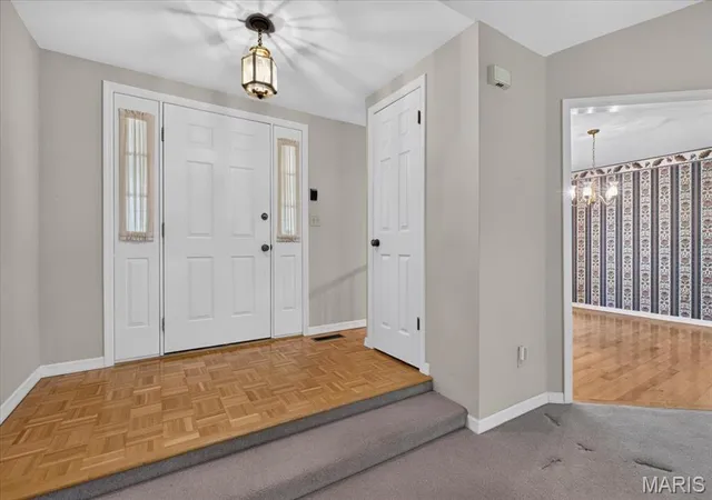 Photo 4 of Single family home for sale at 1573 Carman Valley Dr, Ballwin, MO 63021 | MLS# MIS26058618 | Listing updated on 2026-09-17