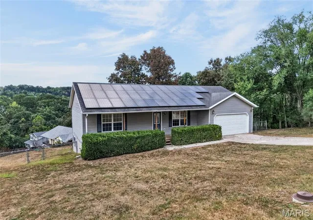 Photo 2 of Single family home for sale at 22335 Target Rd, Saint Robert, MO 65584 | MLS# MIS26058636 | Listing updated on 2026-09-19