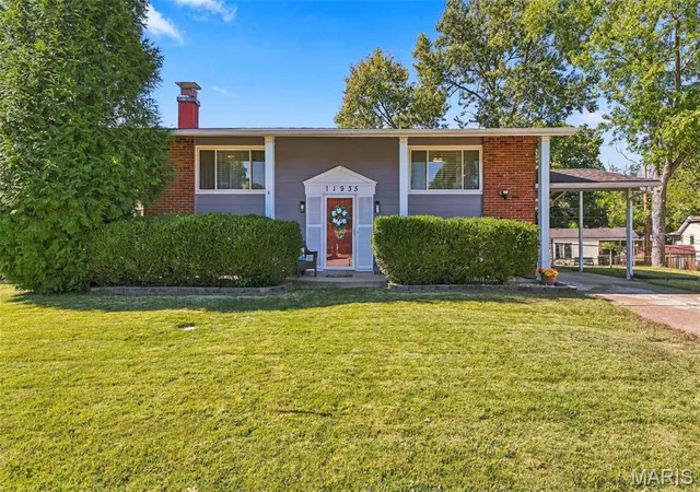Photo 1 of Single family home for sale at 11935 Woodedvalley Ct, Maryland Heights, MO 63043 | MLS# MIS26058643 | Listing updated on 2026-10-09