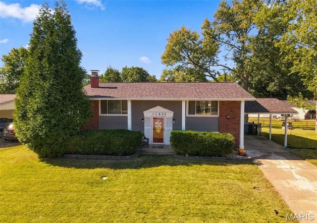Single family home for sale at 11935 Woodedvalley Ct, Maryland Heights, MO 63043 | MLS# MIS26058643