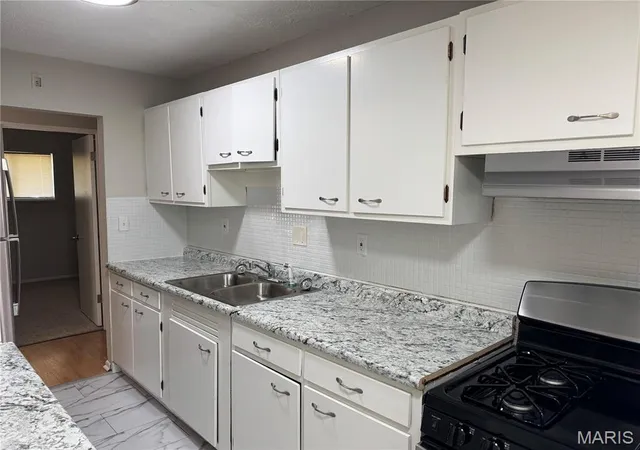 Photo 3 of Single family home for sale at 205 Grampian Rd, Saint Louis, MO 63137 | MLS# MIS26058656 | Listing updated on 2026-10-29