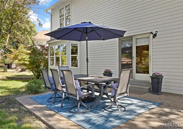 Photo 3 of Single family home for sale at 739 Winterfield Dr, Saint Peters, MO 63304 | MLS# MIS26058659 | Listing updated on 2026-10-10