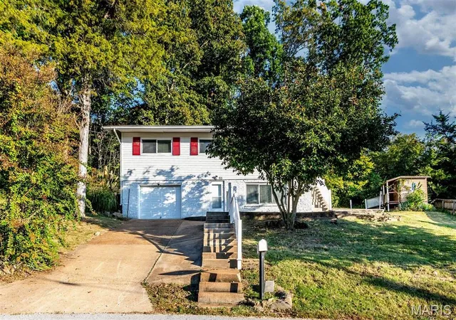 Single family home for sale at 63 Patricia Pl, Fenton, MO 63026 | MLS# MIS26058661
