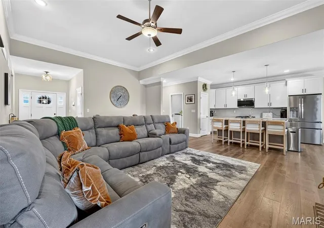 Photo 4 of Single family home for sale at 293 Laurens Spring Ct, Lake Saint Louis, MO 63367 | MLS# MIS26058690 | Listing updated on 2026-09-18