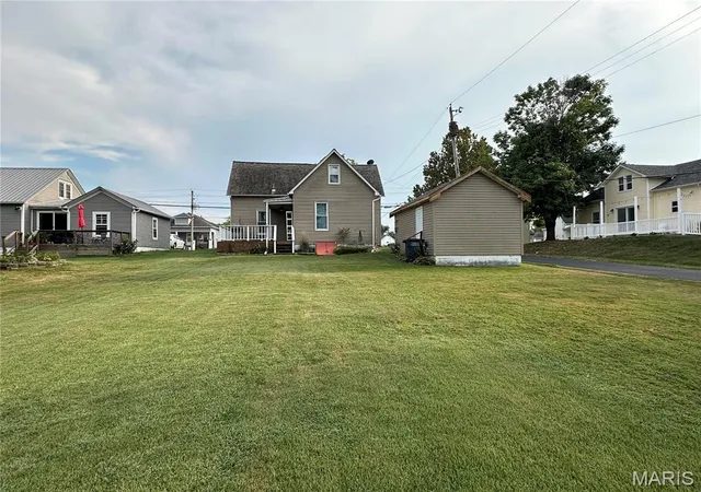 Photo 4 of Single family home for sale at 501 E Main St, Steeleville, IL 62288 | MLS# MIS26058702 | Listing updated on 2026-09-23