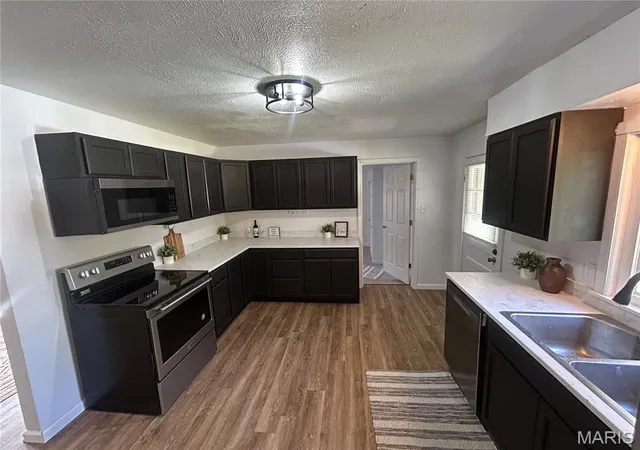 Photo 4 of Single family home for sale at 1461 Elmont Rd, Sullivan, MO 63080 | MLS# MIS26058708 | Listing updated on 2026-09-26