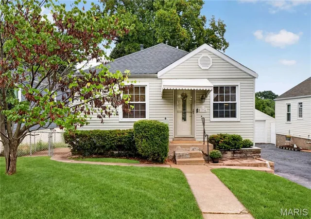 Photo 1 of Sale Pending at 1334 San Jacinto Ct, Saint Louis, MO 63139 | MLS# MIS26058723 | Listing updated on 2026-09-14