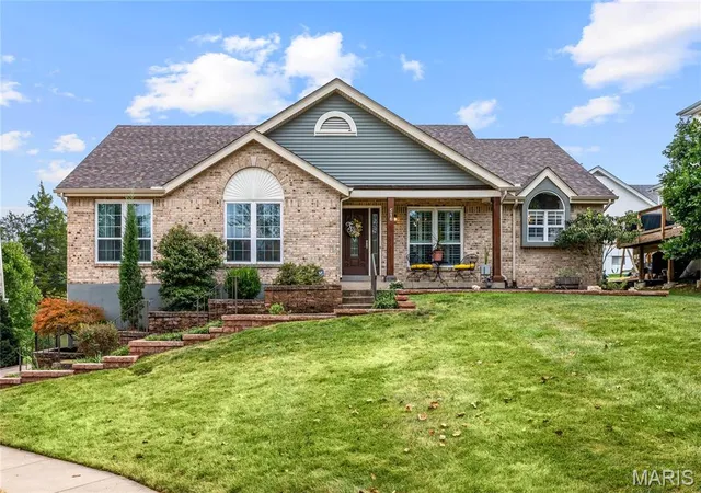 Single family home for sale at 516 Oak Leaf Manor Ct, Ballwin, MO 63021 | MLS# MIS26058728