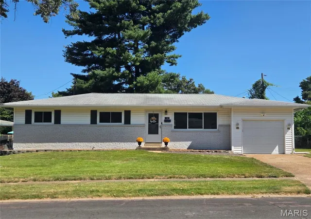 Single family home for sale at 1395 Ensenada Dr, Florissant, MO 63031 | MLS# MIS26058763