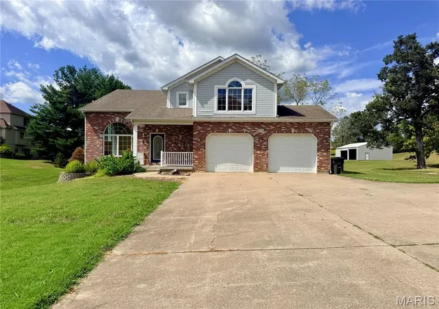 Photo 1 of Single family home for sale at 712 Big Spring Blvd, Perryville, MO 63775 | MLS# MIS26058770 | Listing updated on 2026-09-23