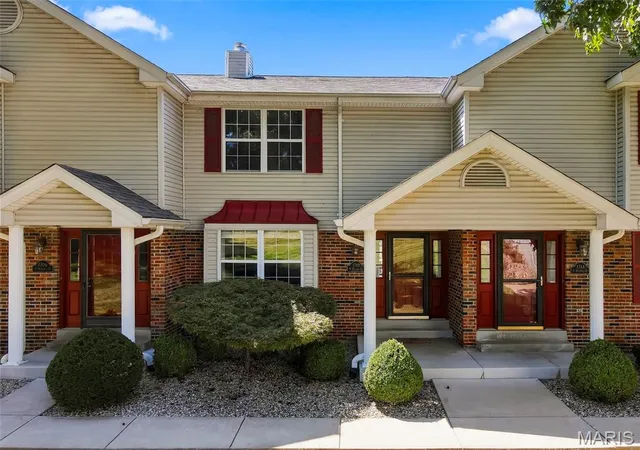 Photo 2 of Townhouse for sale at 1710 N Wisteria Dr #2, Saint Charles, MO 63303 | MLS# MIS26058778 | Listing updated on 2026-09-28